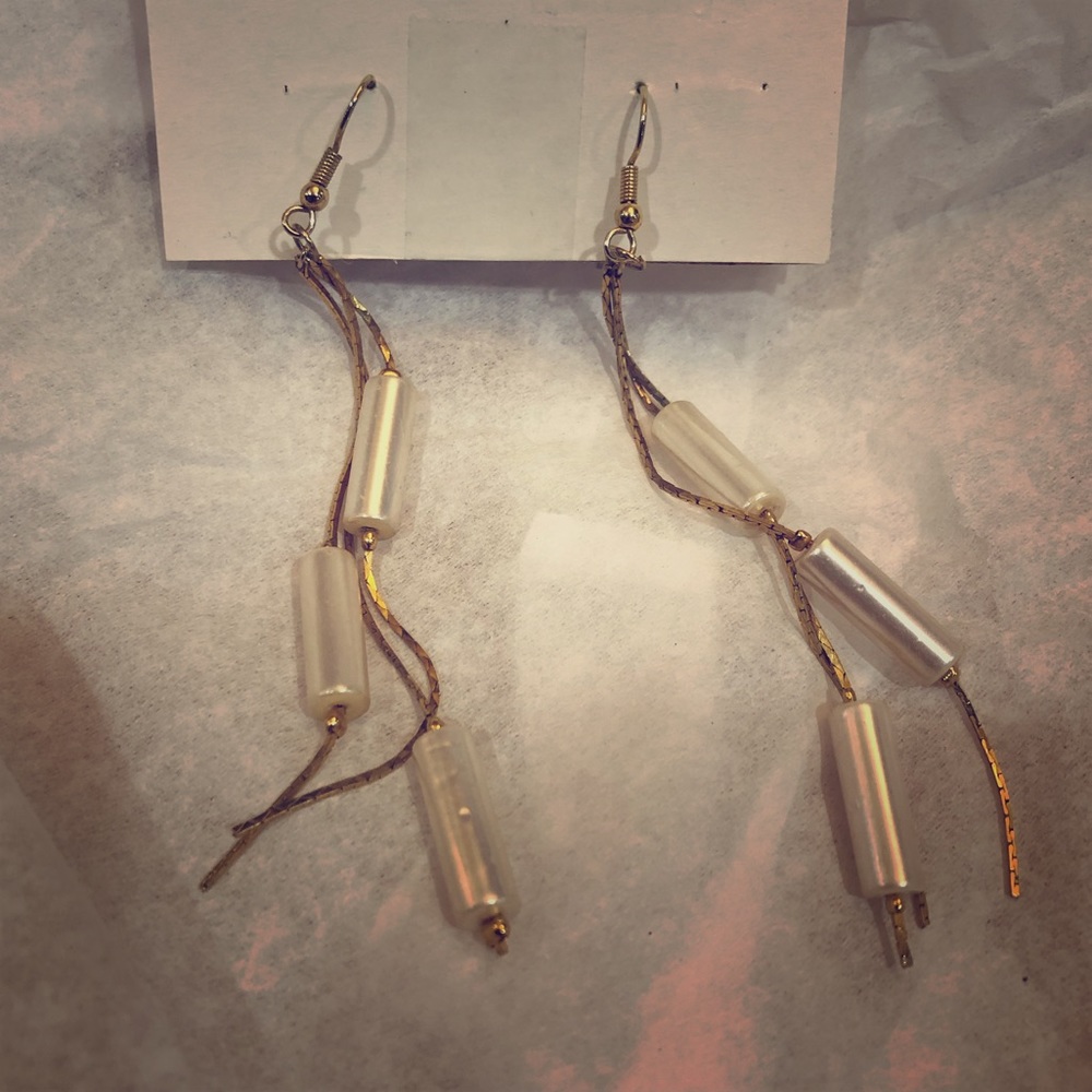 Gold and ivory vintage drop earrings